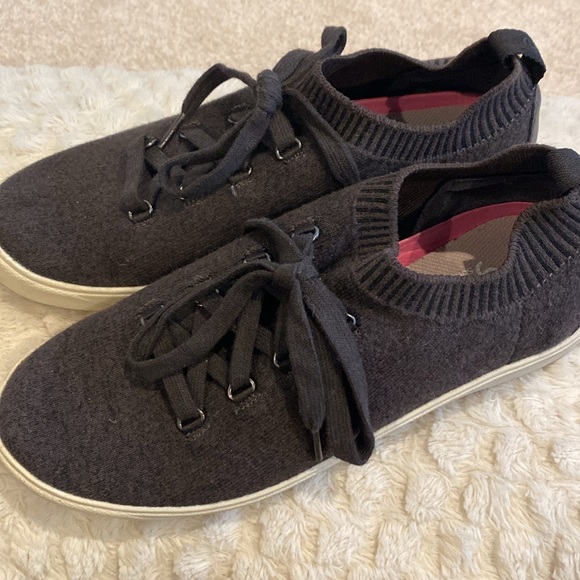 RYKA Women’s Surround Fit pull on faux lace up brown Size 7.5 shoes - Picture 2 of 12